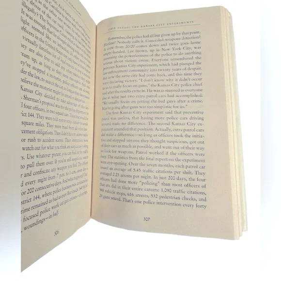 Talking to Strangers by Malcolm Gladwell - Picture 3 of 4